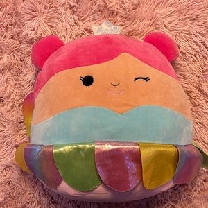 Pretty sure she’s 16”in or 14”in